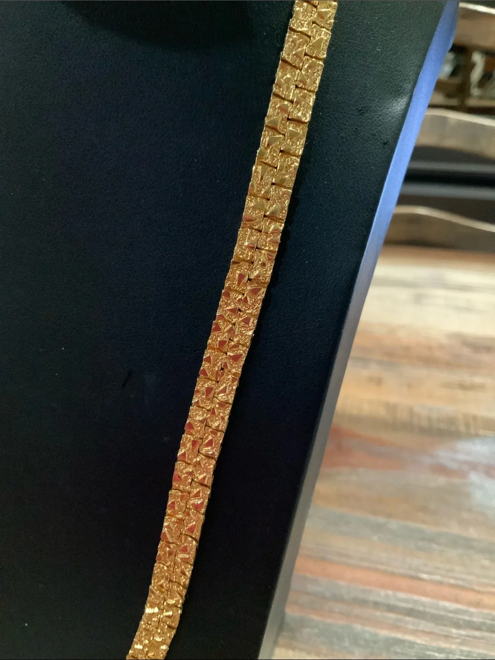 N/A elegant textured
